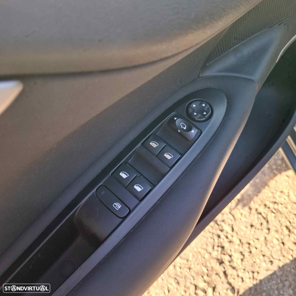 Citroën C4 1.6 e-HDi Air.Exclusive CMP6 - 3