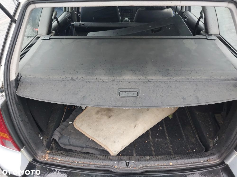 Volkswagen Golf IV 4 Kombi Variant Agr ALH Ahf Ahu 1.9 TDI 90 KM skrzynia biegów EBJ drzwi maska zderzak klapa lusterko kolor LB7Z maglownica belka mcperson zwrotnica turbina pompa wtryskowa paliwa przewód rura mechanizm mikrostyk klapy zamek szyba szyby lewarek tłumik obudowa podszybie podsufitka radio tunel panel głośnik schowek lampa zacisk hamulcowy alternator rezystor NA CZĘŚCI WSZYSTKIE CZĘŚCI - 21