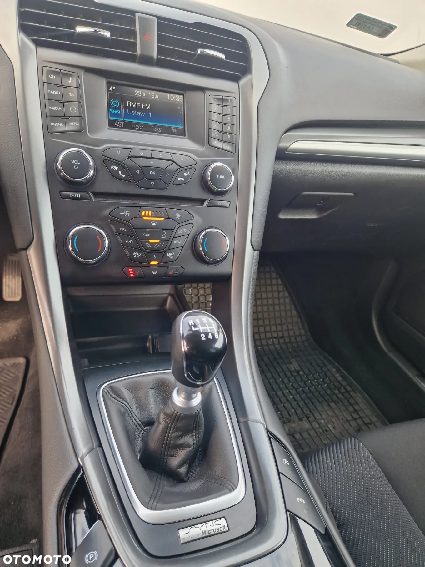 Ford Mondeo 2.0 TDCi Titanium - 23