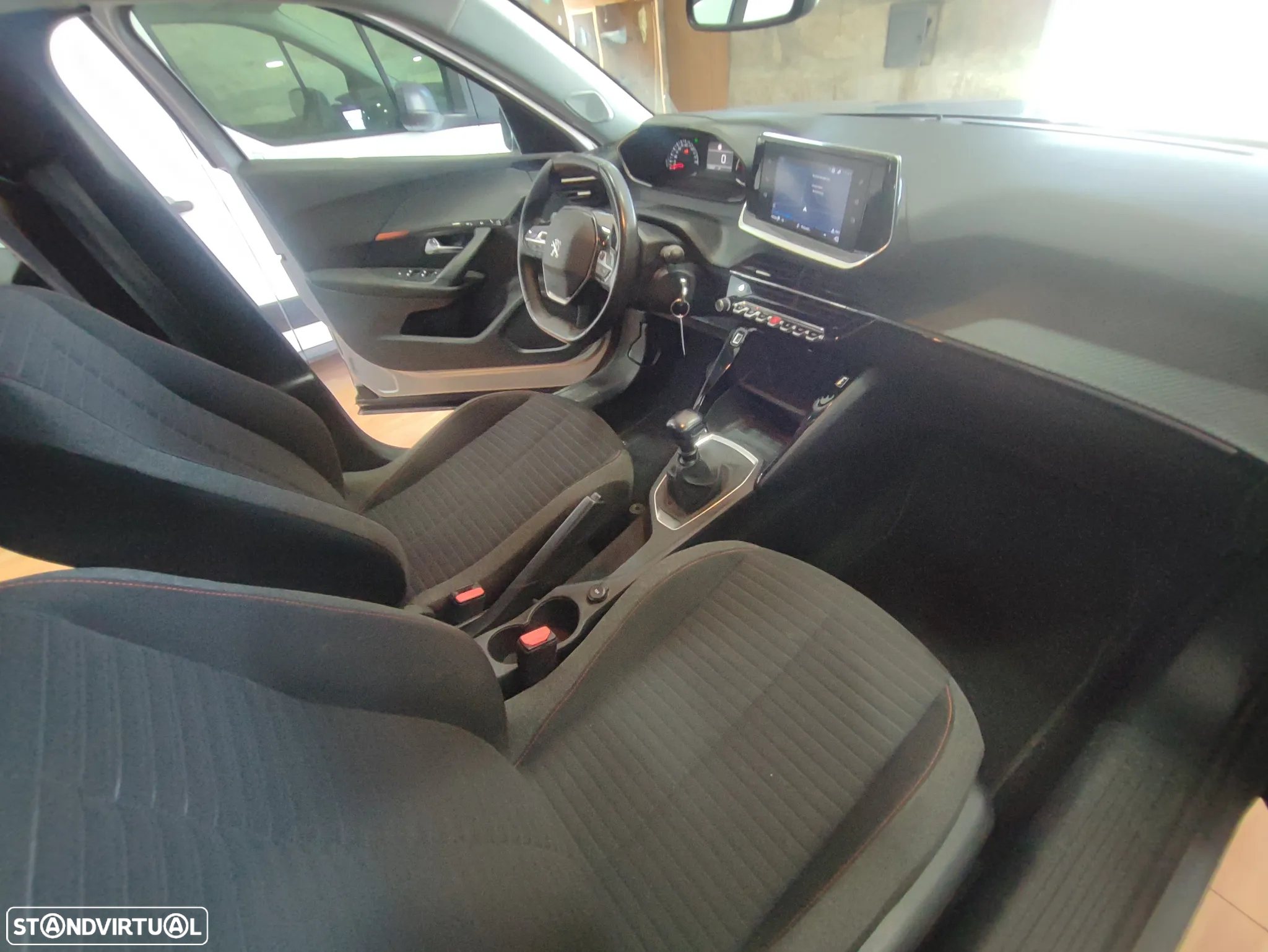 Peugeot 2008 BlueHDi 110 Active - 14