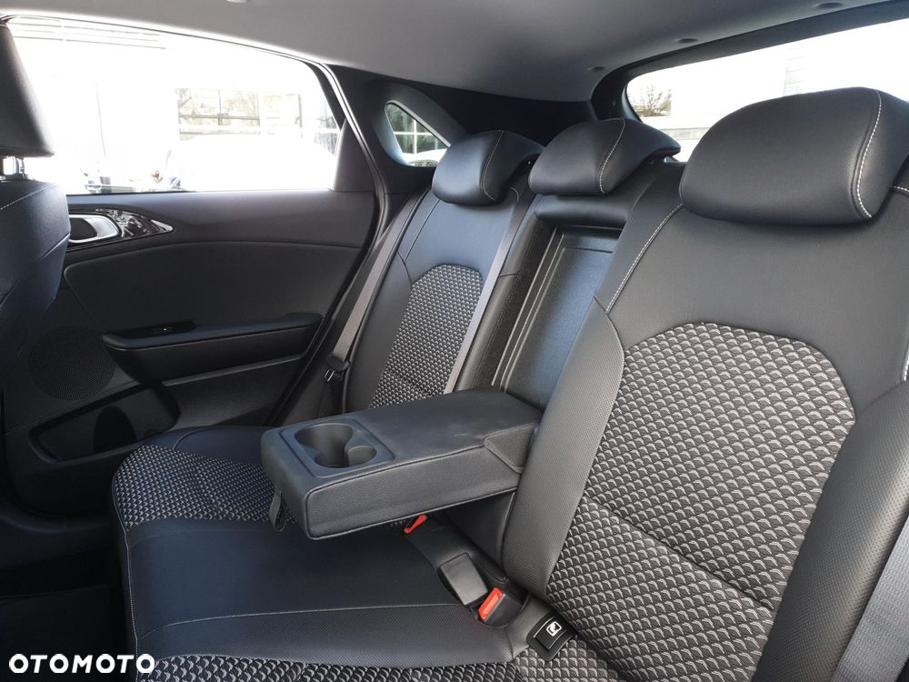 Kia Ceed 1.5 T-GDI Tribute DCT - 16