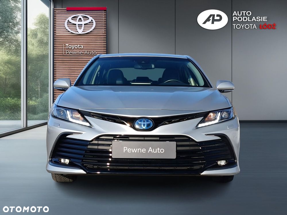 Toyota Camry 2.5 Hybrid Prestige CVT - 3