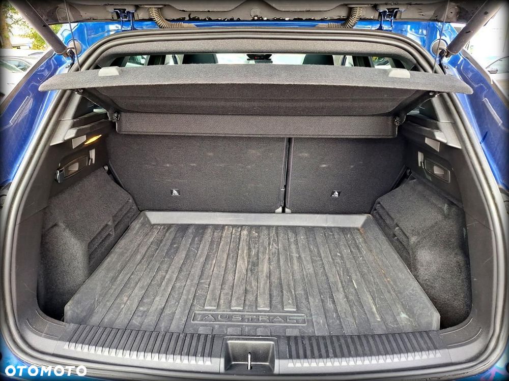 Renault Austral 1.3 TCe mHEV Iconic - 33