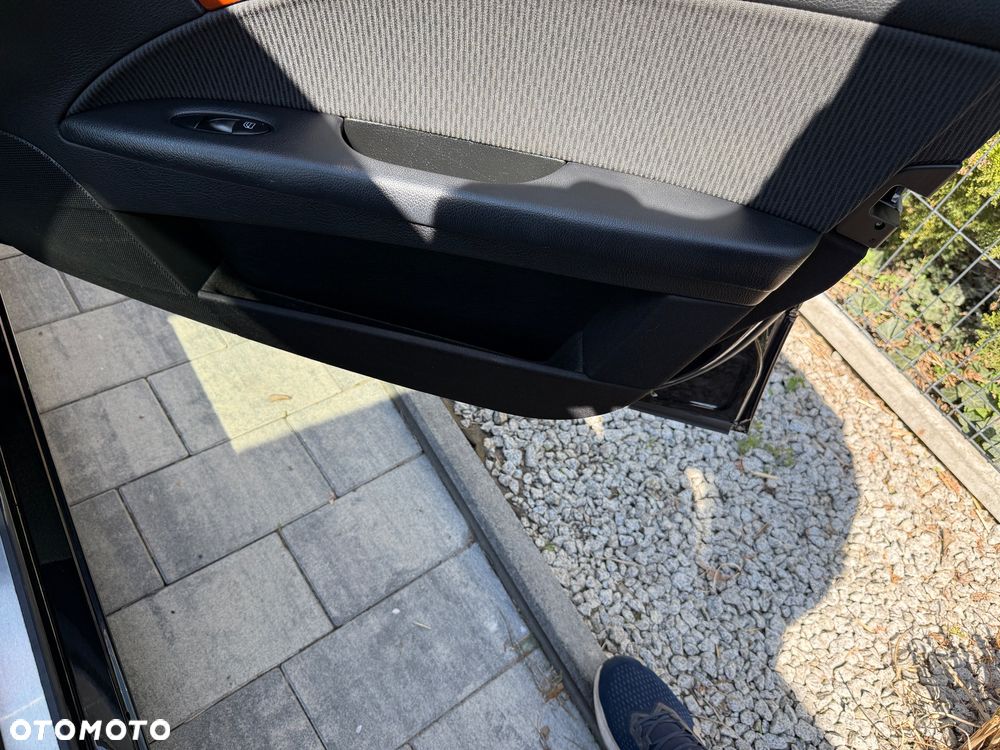 Mercedes-Benz Klasa E ver-200-kompressor-automatik-avantgarde - 39