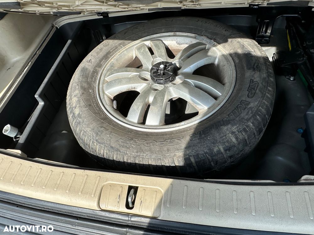Hyundai Tucson 2.0 DOHC GL MT 2WD COMFORT - 11