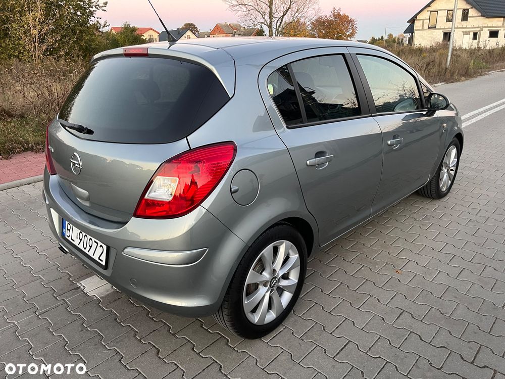 Opel Corsa 1.4 16V 150 Jahre - 5