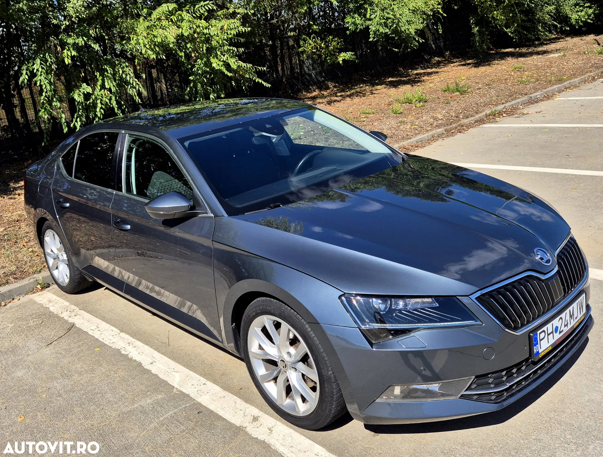 Skoda Superb 2.0 TDI DSG Ambition - 7