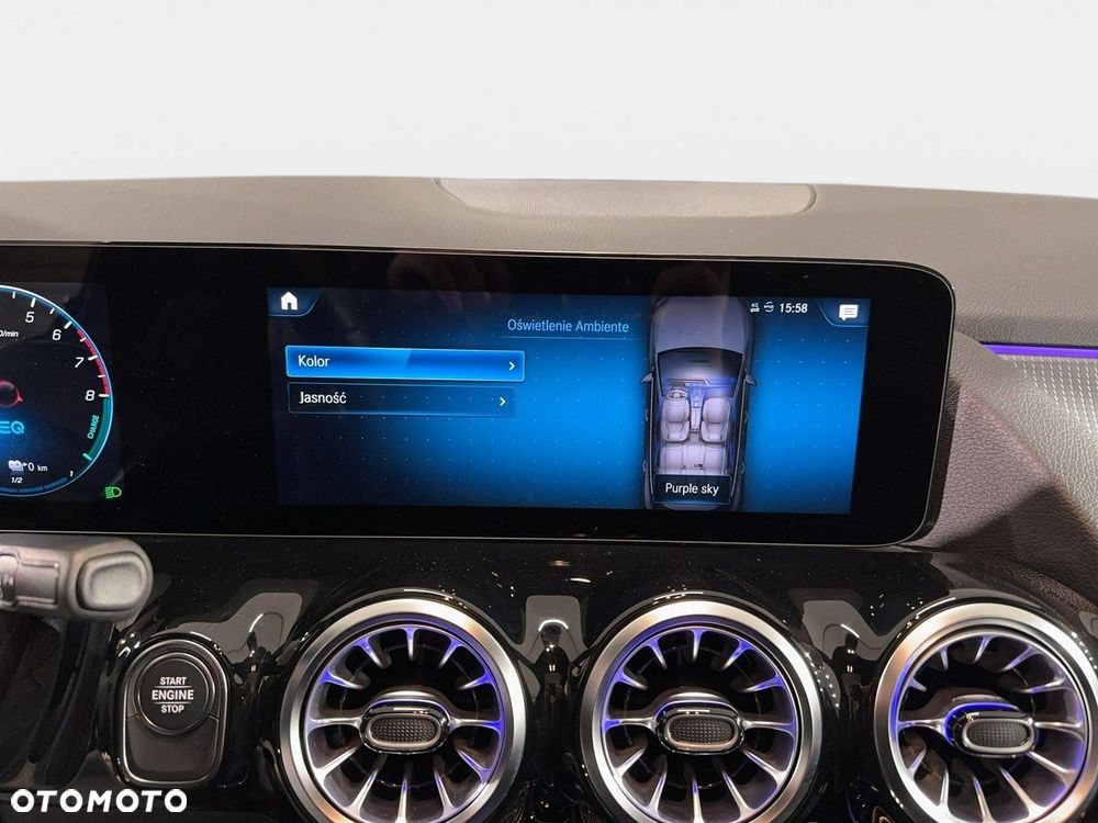 Mercedes-Benz GLA - 29