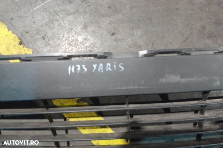 Grila bara fata centru 53112-0D210 53112-0D210 Toyota Yaris XP130 [20 - 2