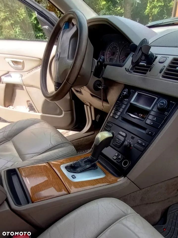 Volvo XC 90 2.4 D5 - 7