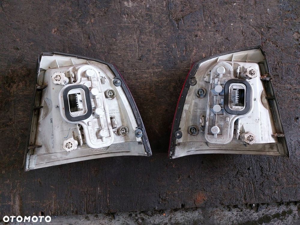 KOMPLETNY TYŁ OPEL ASTRA G KLAPA ZDERZAK LAMPY - 10