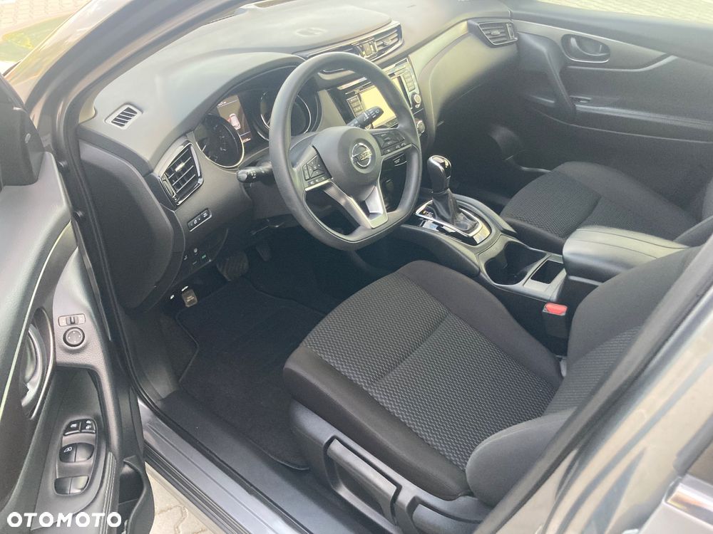 Nissan Rogue - 23