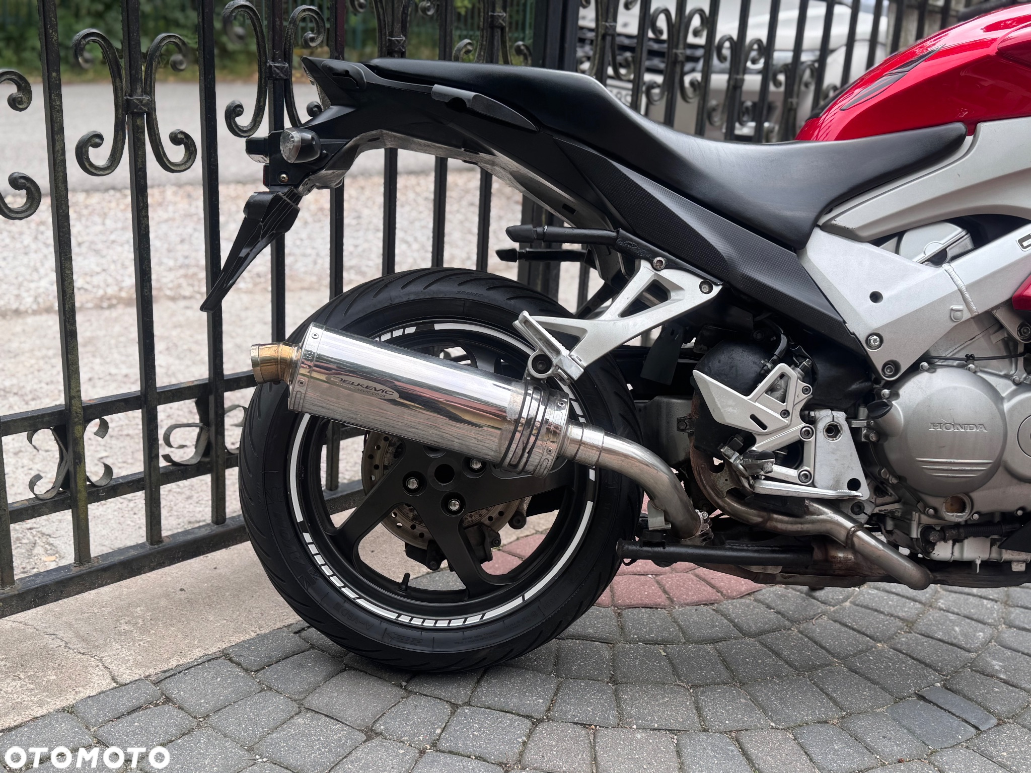 Honda VFR - 9