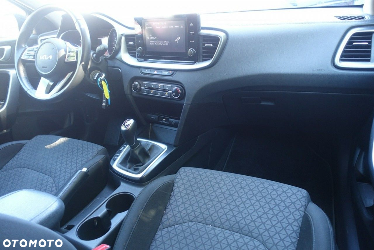 Kia Ceed - 14