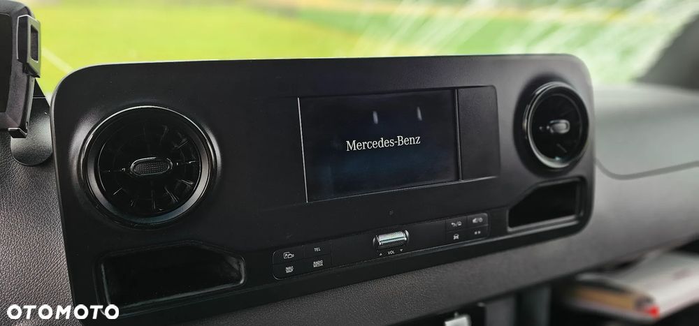 Mercedes-Benz Sprinter - 15