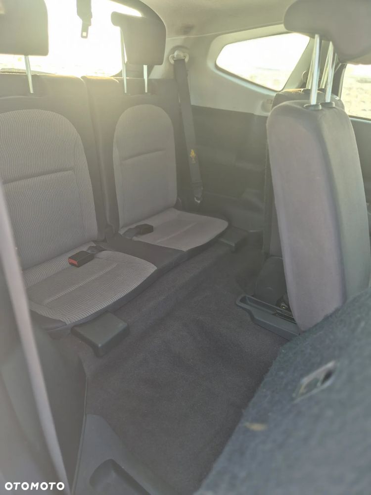 Nissan Qashqai+2 2.0 acenta - 7