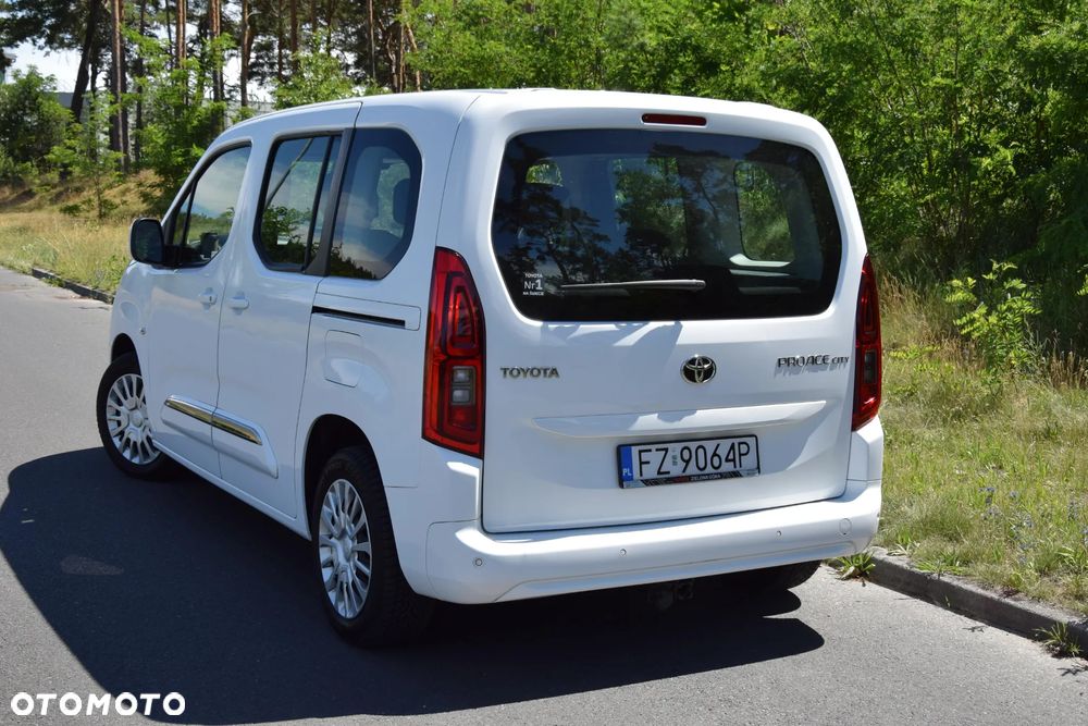 Toyota Proace City Verso 1.2 D-4T Business - 4