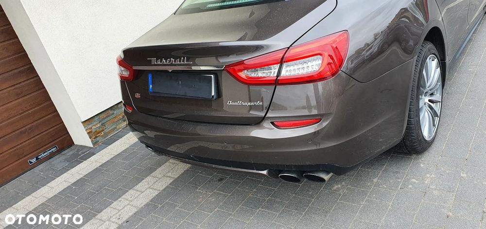 Maserati Quattroporte - 4