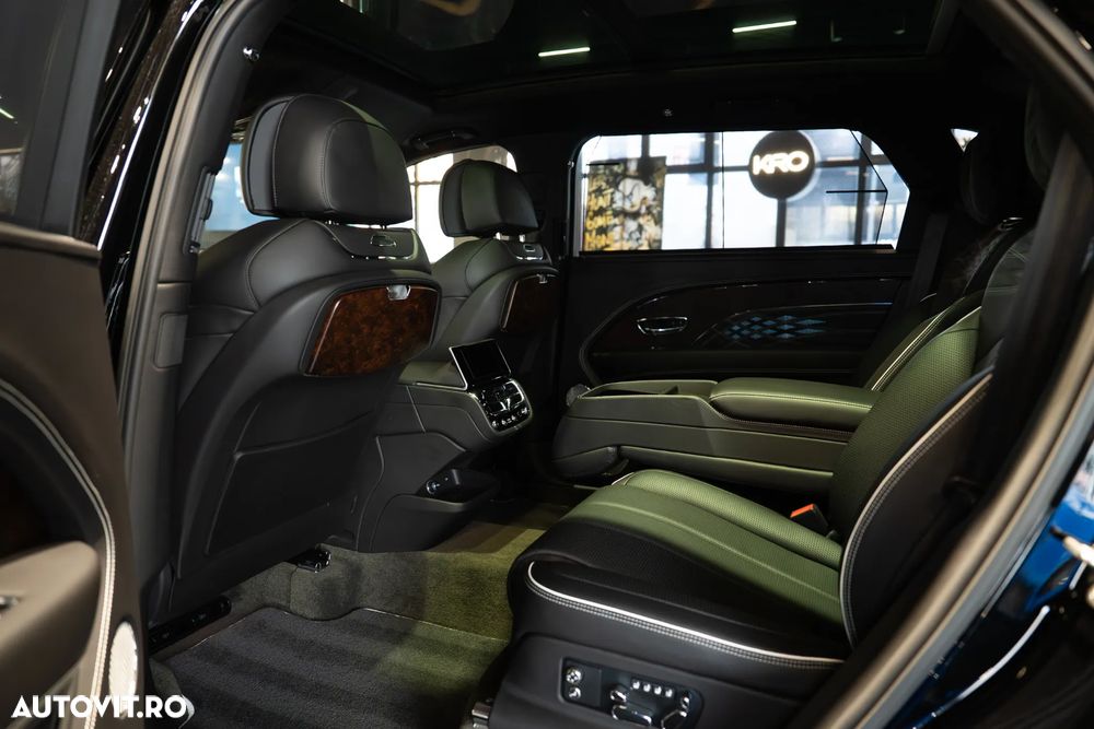 Bentley Bentayga Azure - 18