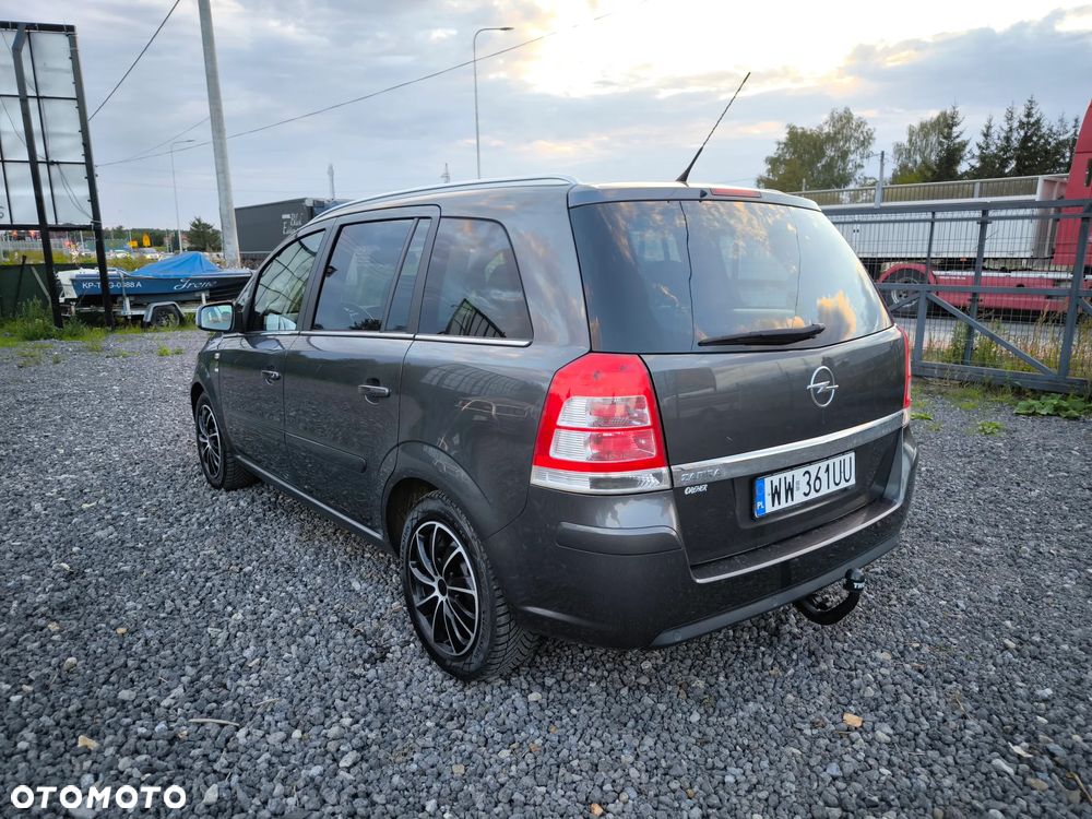 Opel Zafira - 8