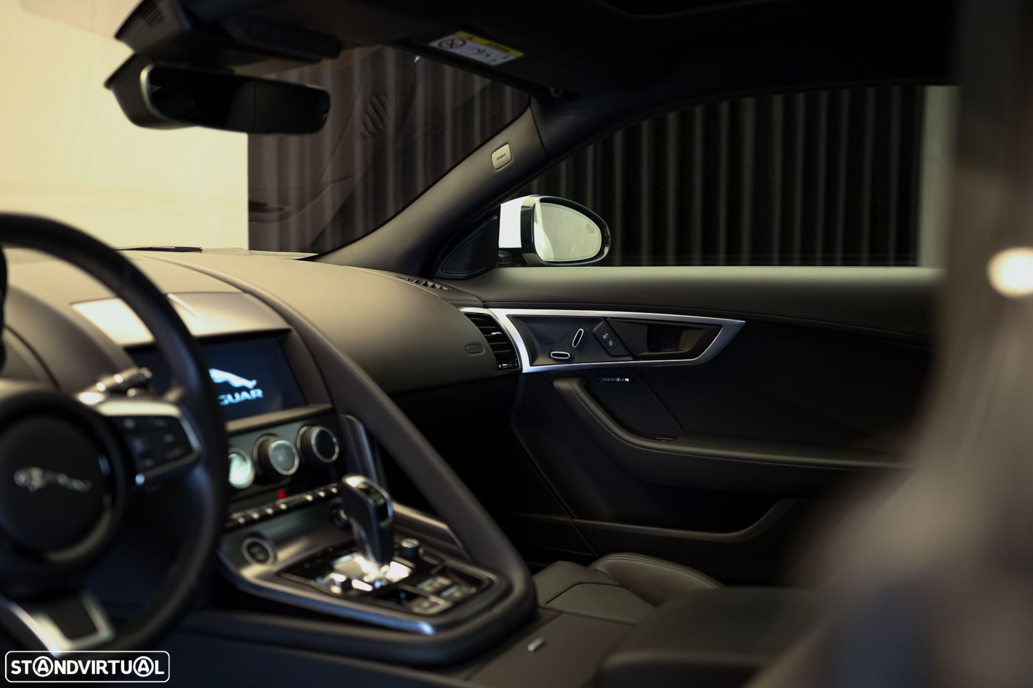 Jaguar F-Type 2.0 i4 R-Dynamic - 34