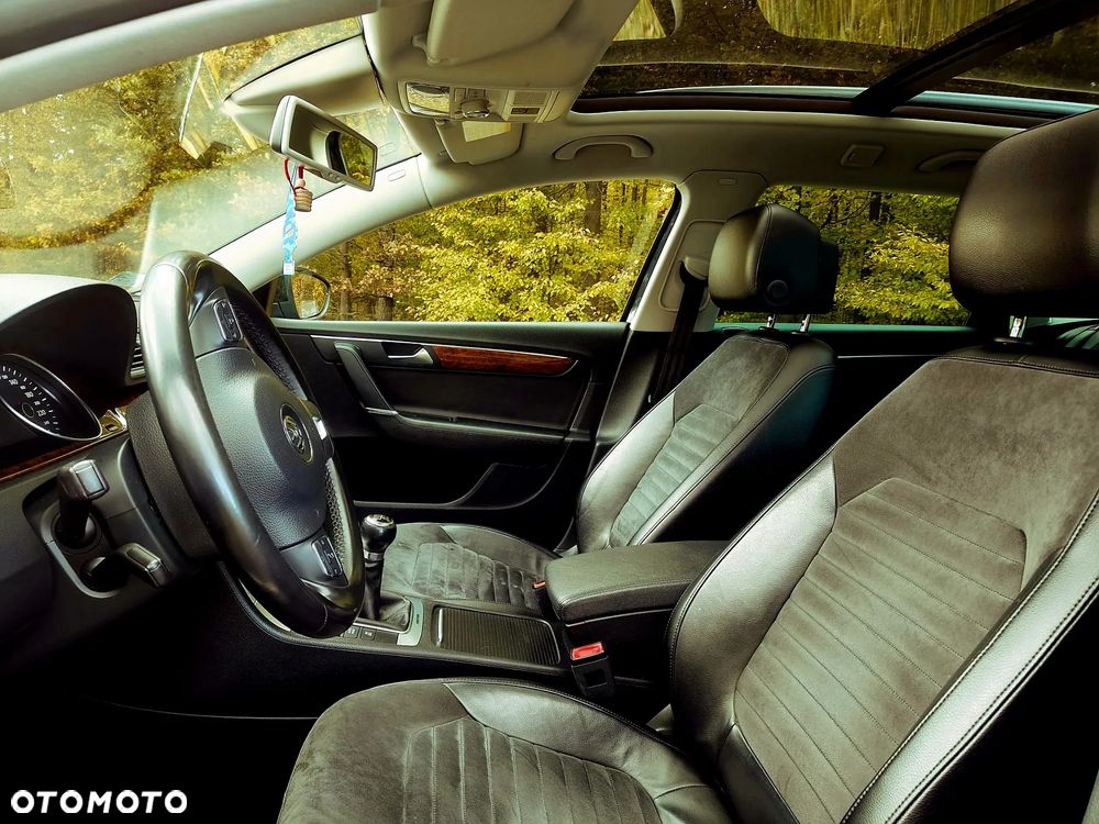 Volkswagen Passat Variant 2.0 TDI 4Motion Highline - 5