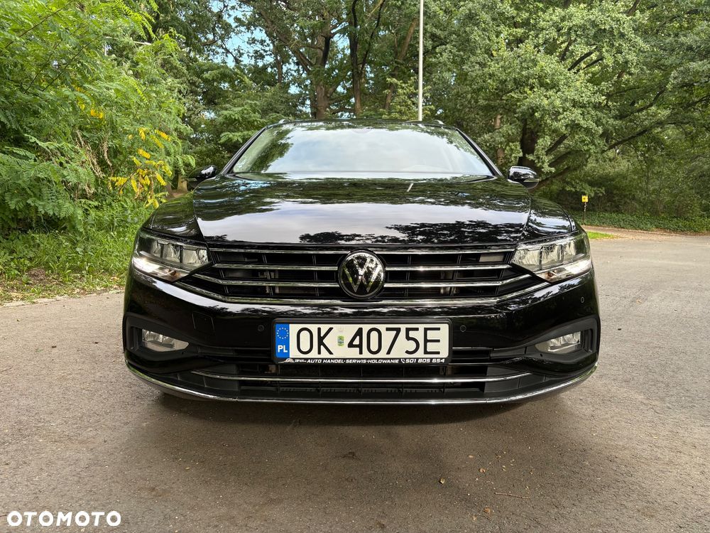 Volkswagen Passat 2023 photo 3