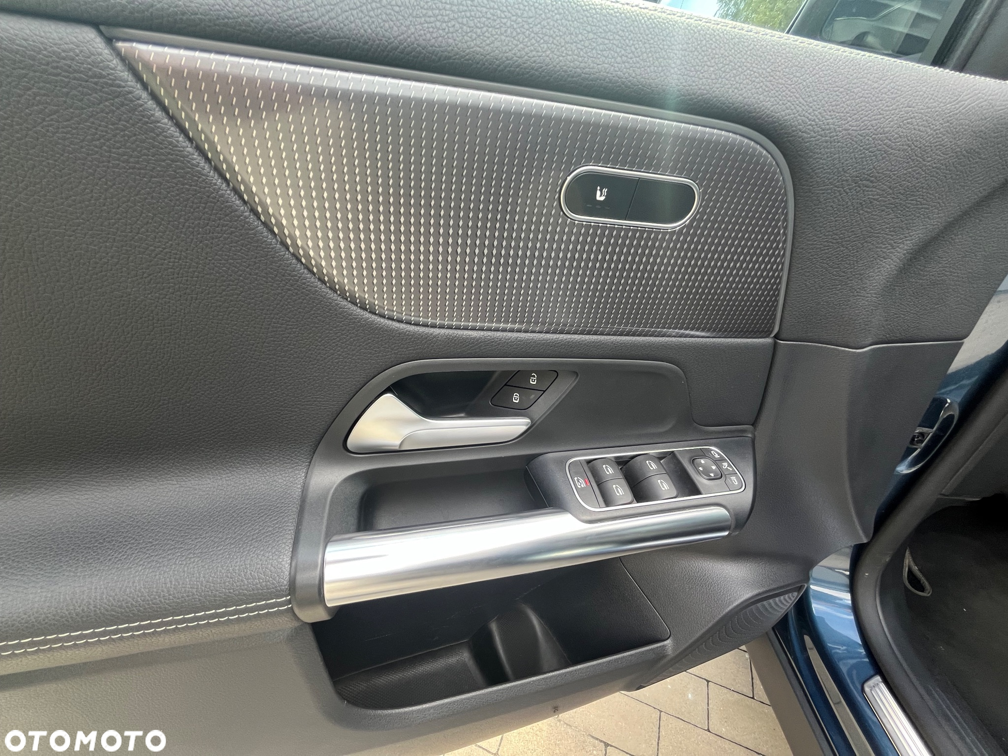 Mercedes-Benz GLA 200 d 8G-DCT Progressive - 16