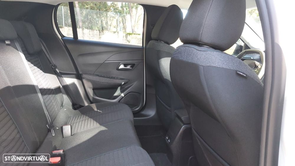 Peugeot e-208 50 kWh Style - 9