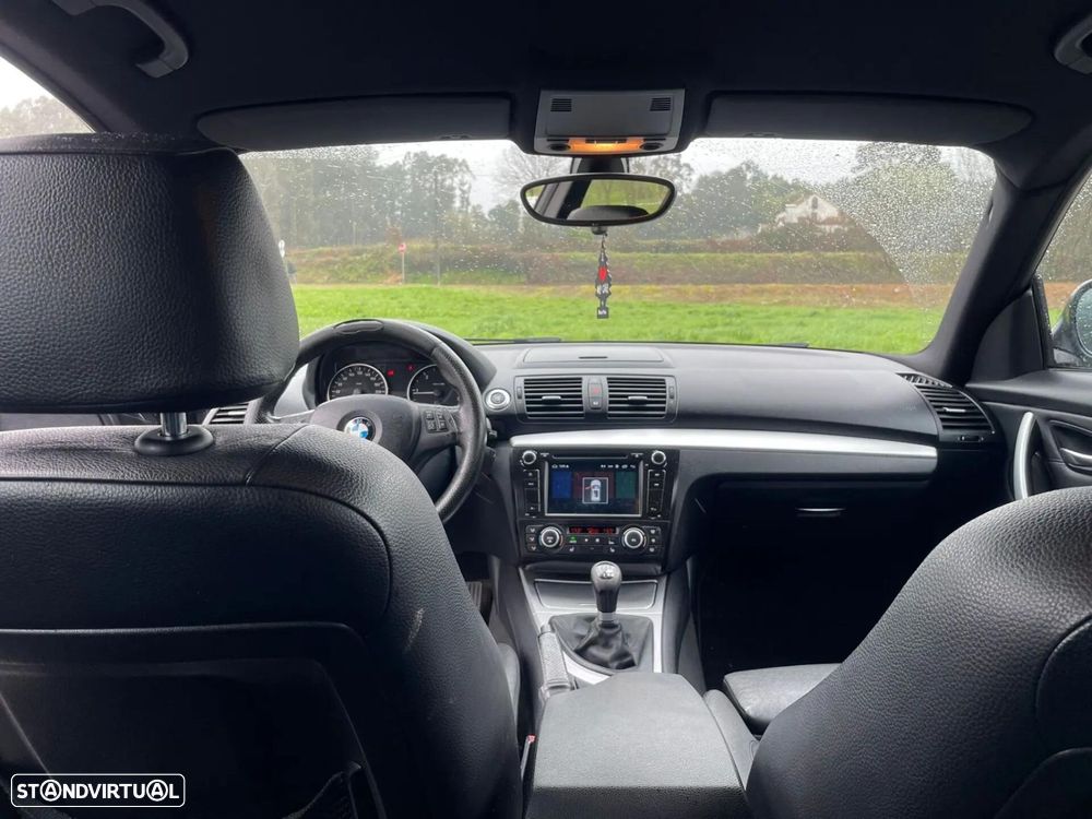 BMW 118 d Pack M - 15