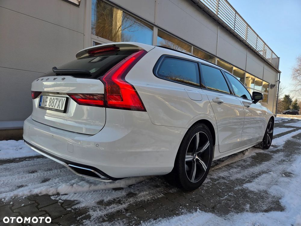Volvo V90 D4 SCR AWD R-Design - 3