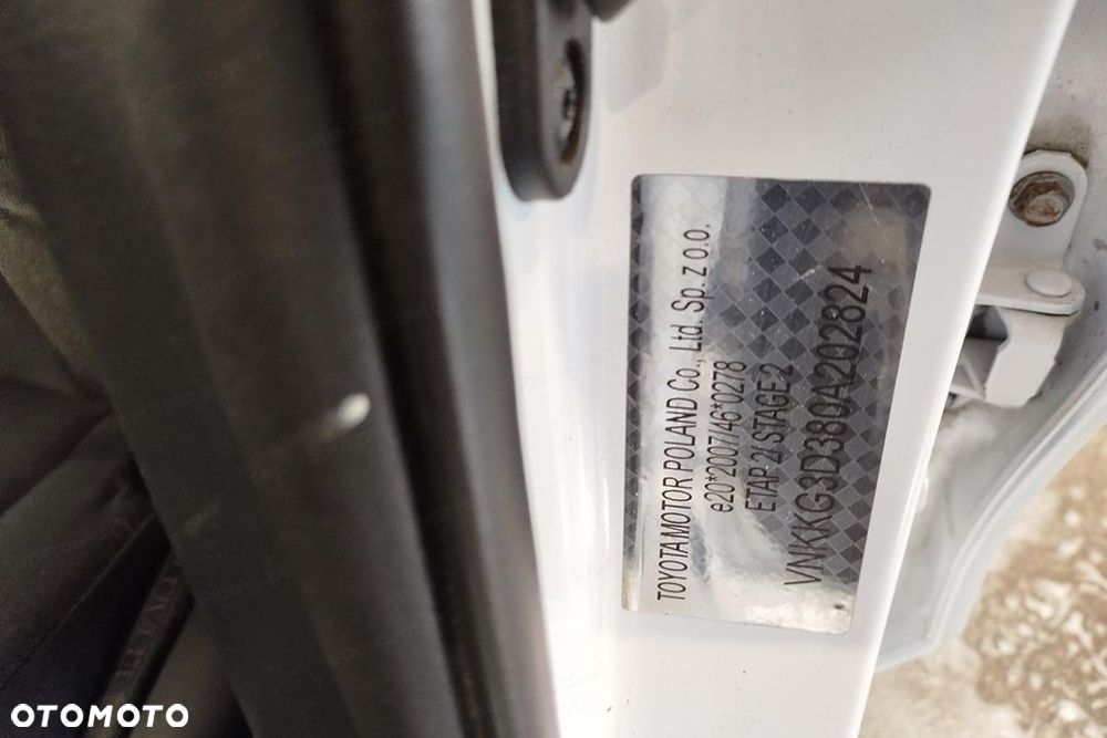 Toyota Yaris Active 1.5 111KM - 24