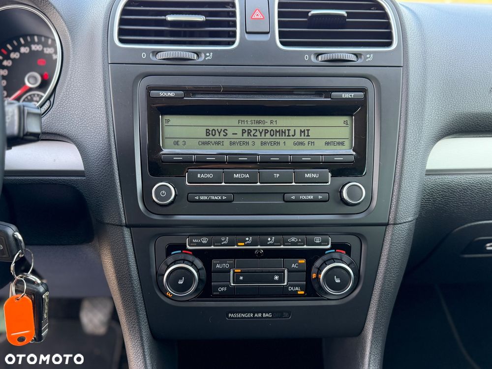Volkswagen Golf - 10