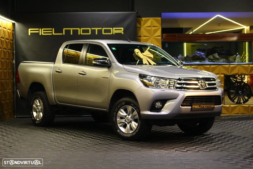 Toyota Hilux 2.4 D-4D 4WD Tracker - 2