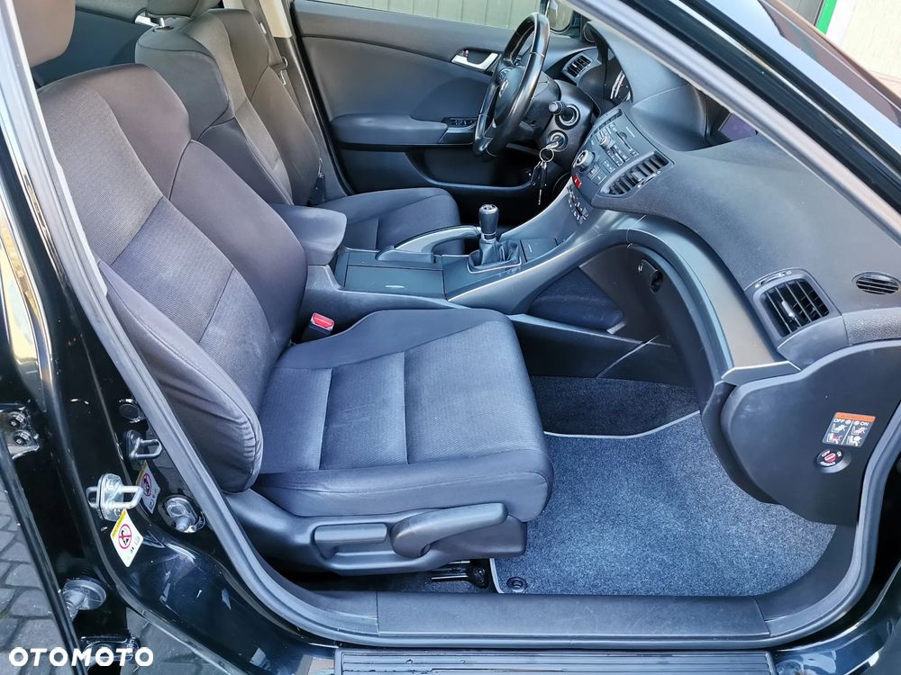 Honda Accord 2.0 Elegance Advantage - 24