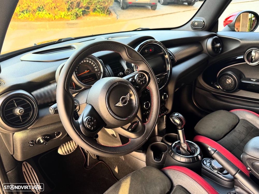 MINI 3 Portas Cooper SD Auto Desportiva - 8