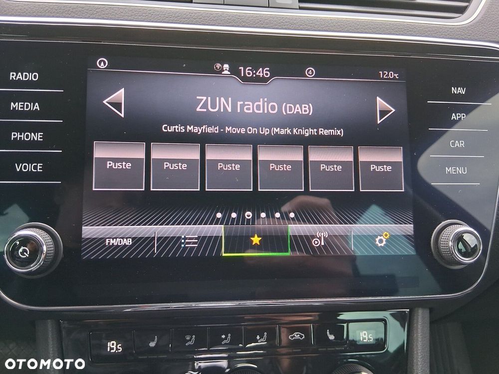 Skoda Superb 2.0 TDI SCR 4x4 Ambition DSG - 19
