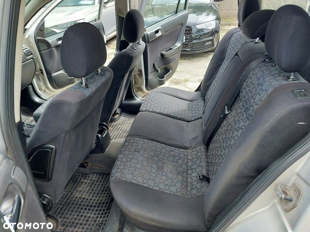 Opel Astra - 11
