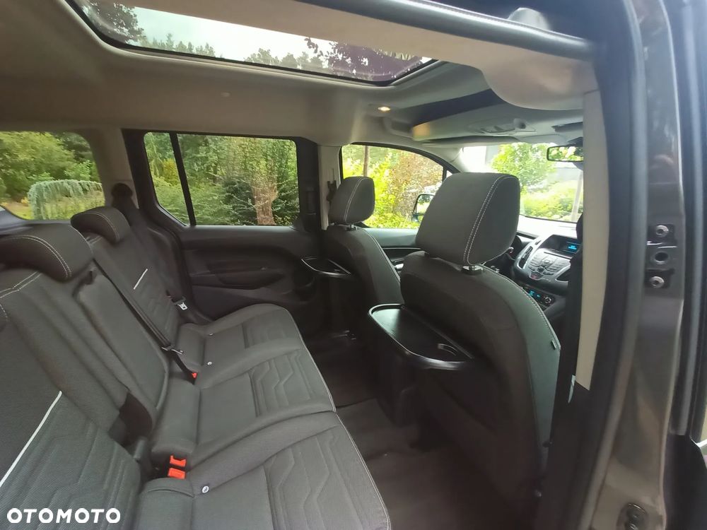 Ford Tourneo Connect - 16