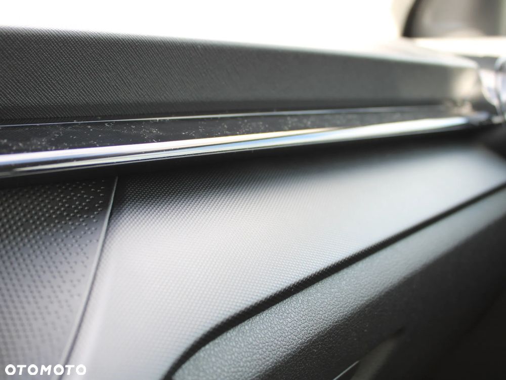 Skoda Fabia 1.0 TSI Essence - 9