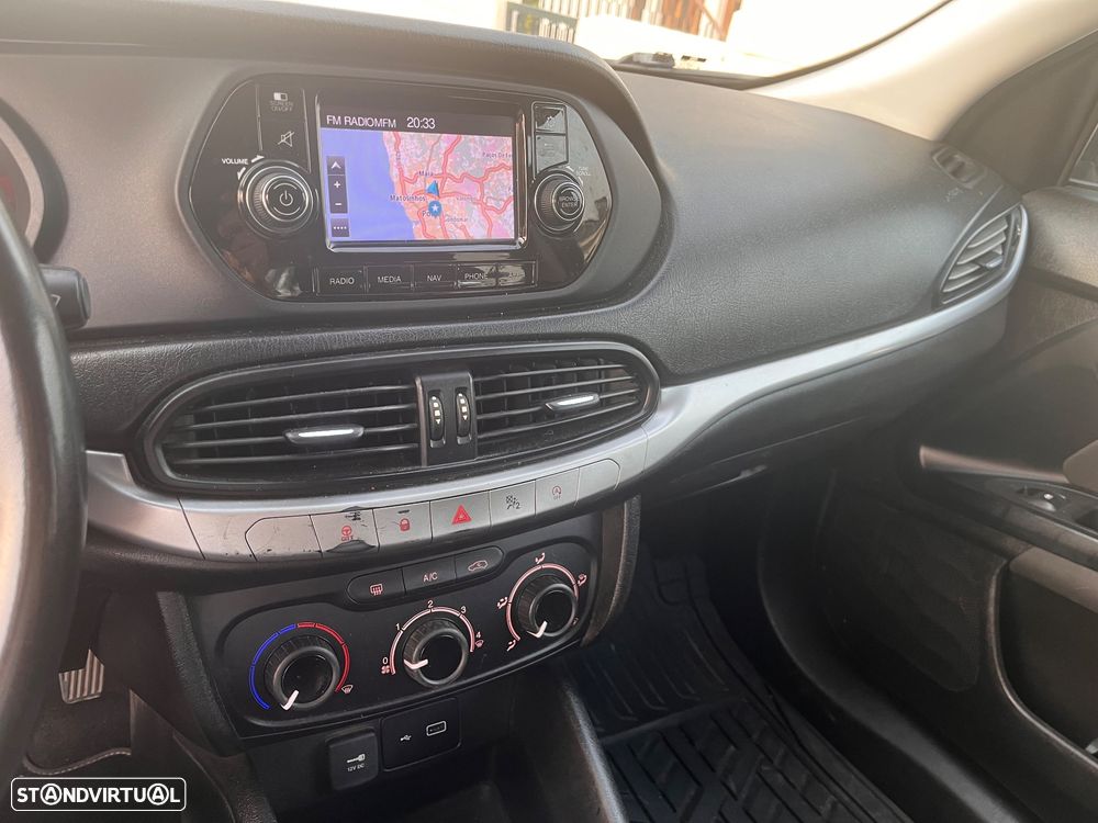 Fiat Tipo Station Wagon 1.3 M-Jet Easy J17 - 8