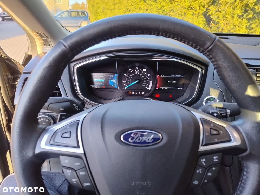 Ford Fusion 2.0 EcoBoost Titanium - 21