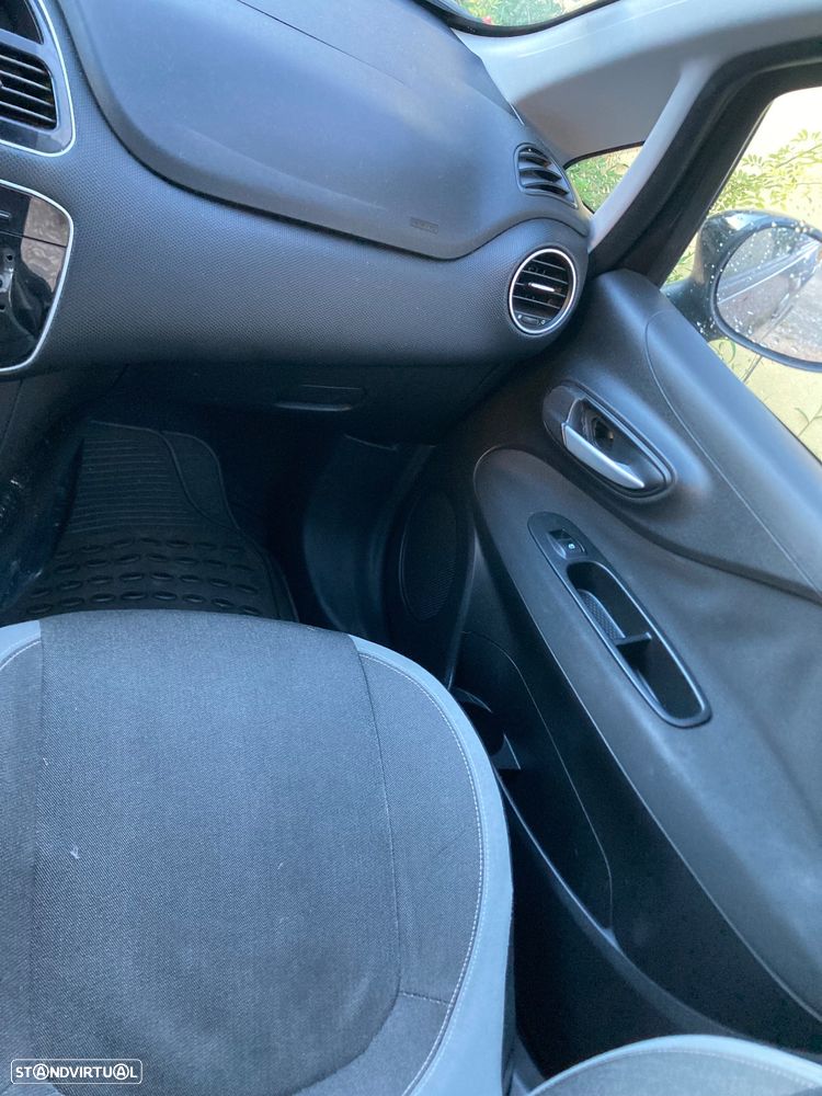 Fiat Punto 1.3 M-Jet Easy S&S - 11