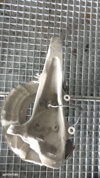 fuzeta dreapta fata 3.0 d  bmw  seria 5 f11 535 2009-2017 - 2