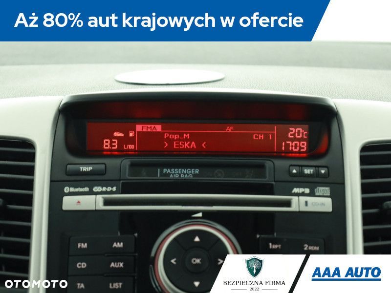 Kia Venga - 11