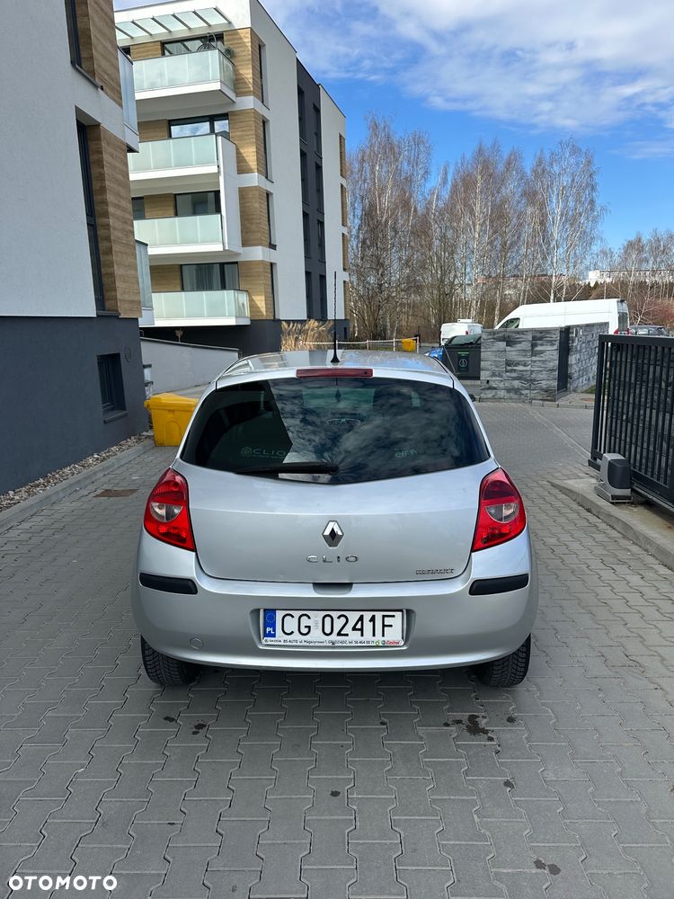 Renault Clio 1.5 dCi Extreme - 9