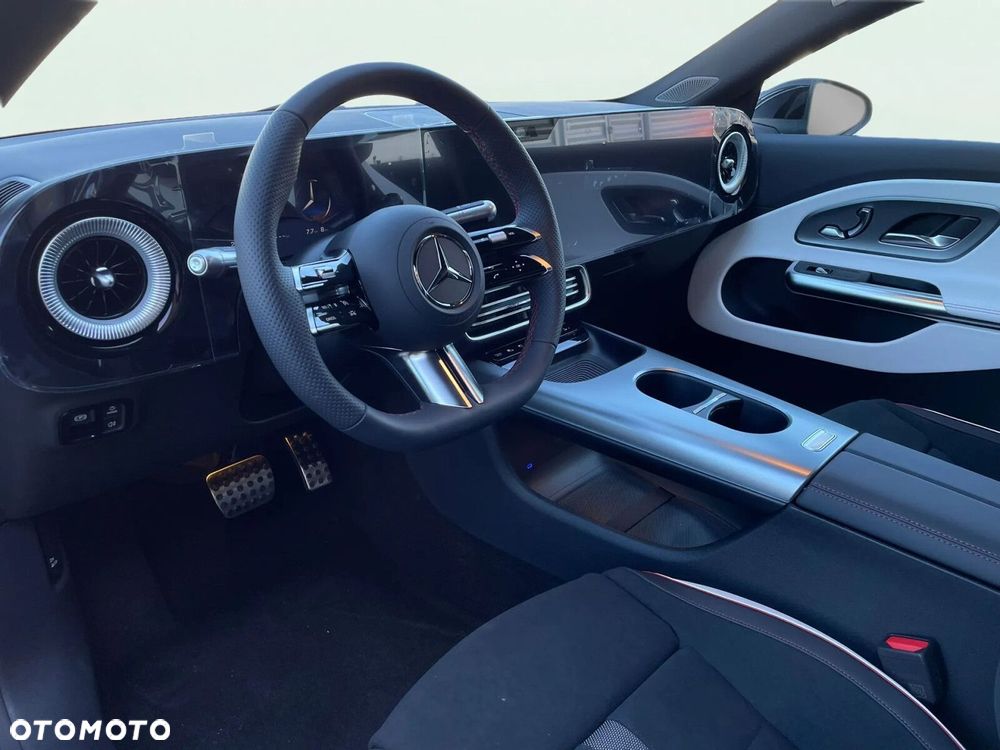 Mercedes-Benz CLA - 10