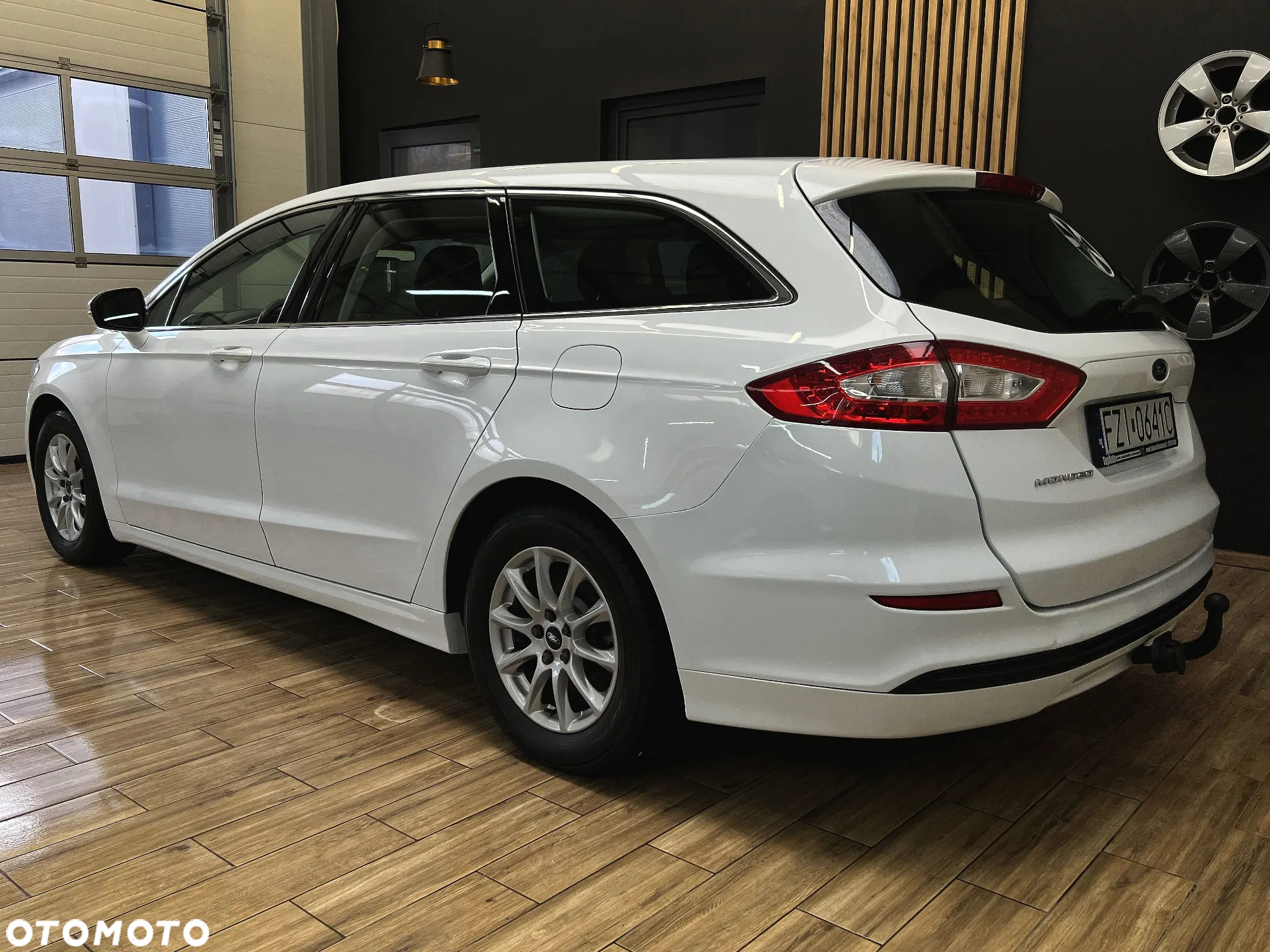 Ford Mondeo 2.0 TDCi Trend PowerShift - 12