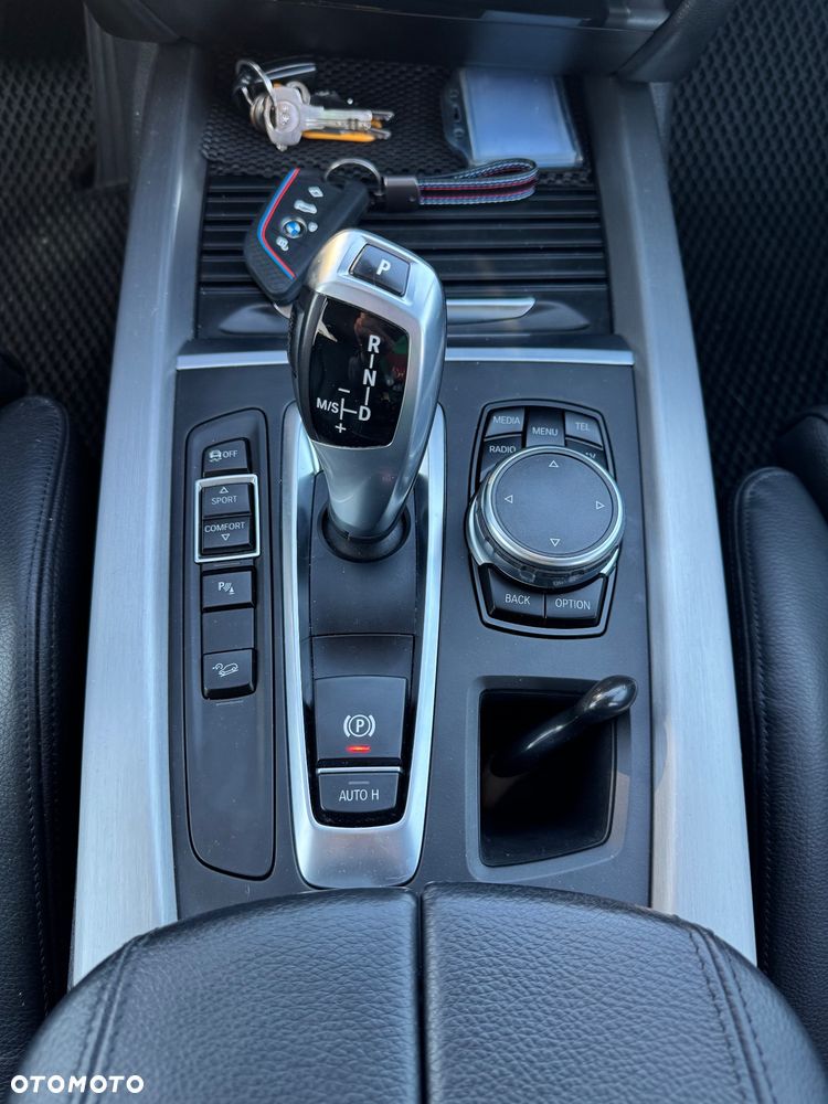 BMW X5 xDrive25d - 27