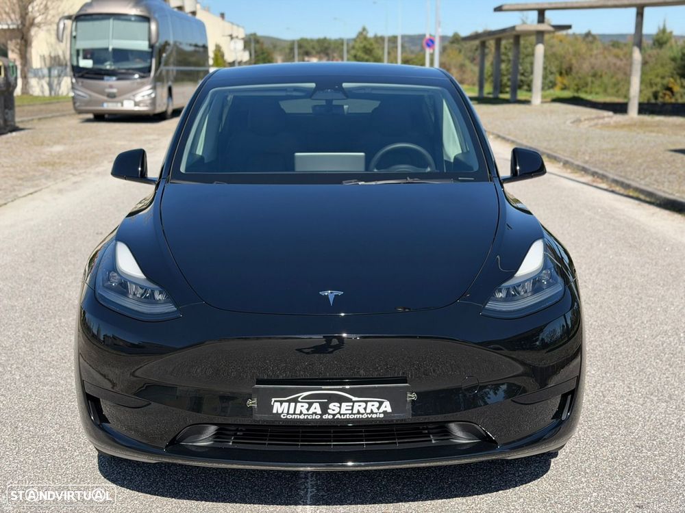 Tesla Model Y - 9